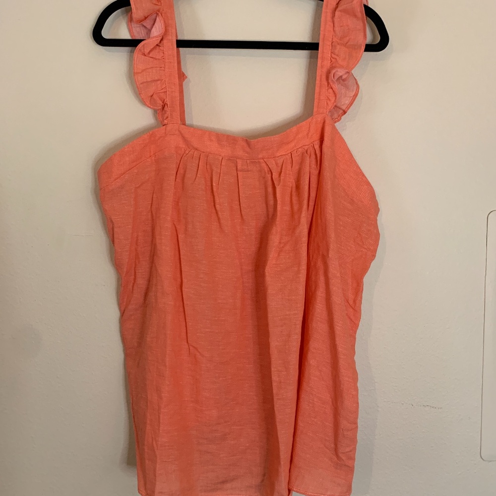 NWOT Old Navy Ruffled Tank